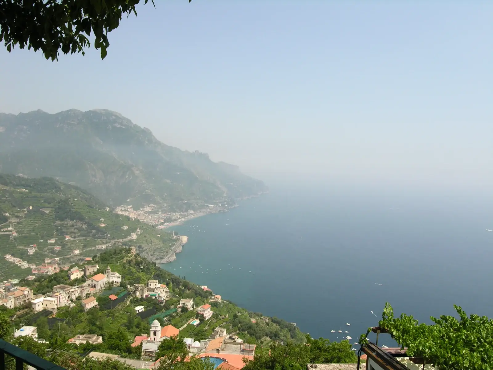 Amalfikusten sedd från Ravello