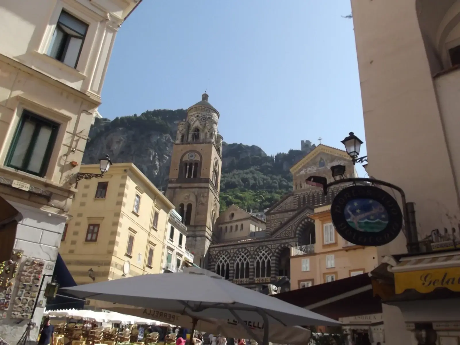 Gata i centrala Amalfi